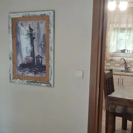 Diogenis Nyaraló Vurvurú